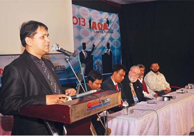 Kings School and College | debating-gallery-2